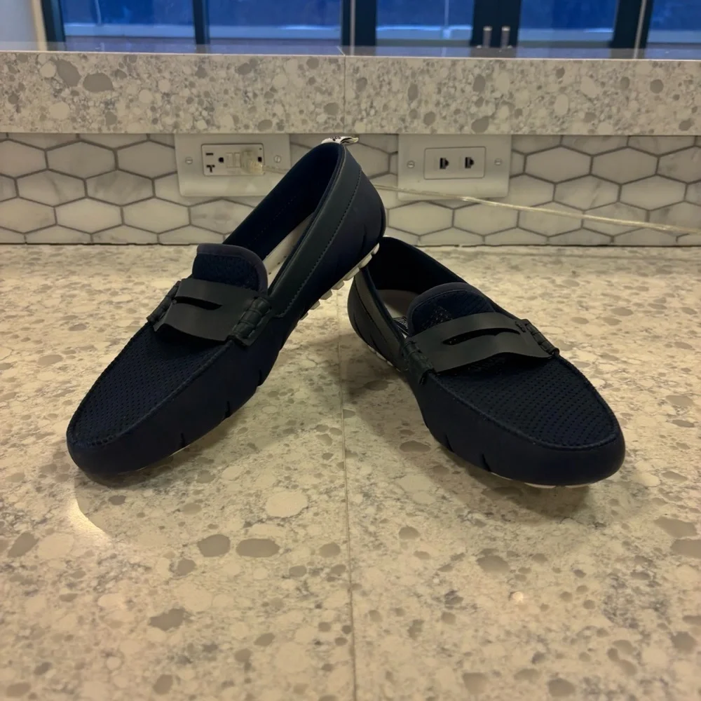 VILEBREQUIN Men’s Solid‎ Waterproof Shoes In Navy Blue, Size 9